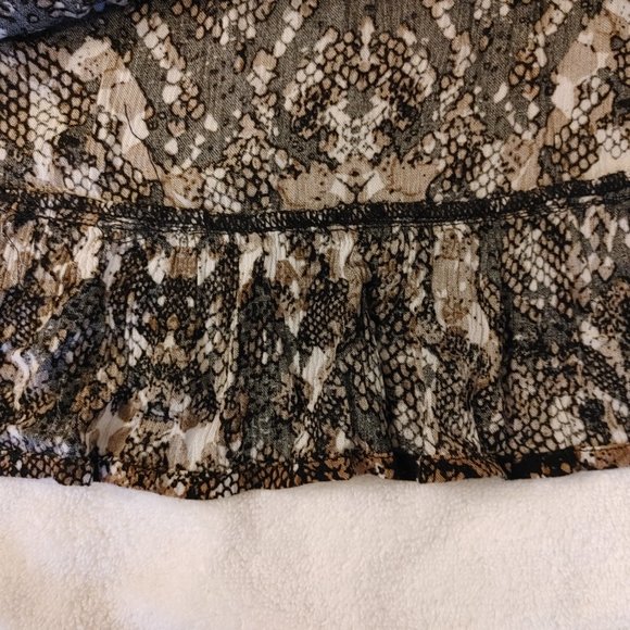 Top - Picture 3 of 3